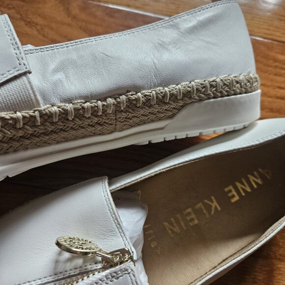 Anne Klein Women’s Akzetta White Sneaker Size 8.5M - Picture 5 of 7